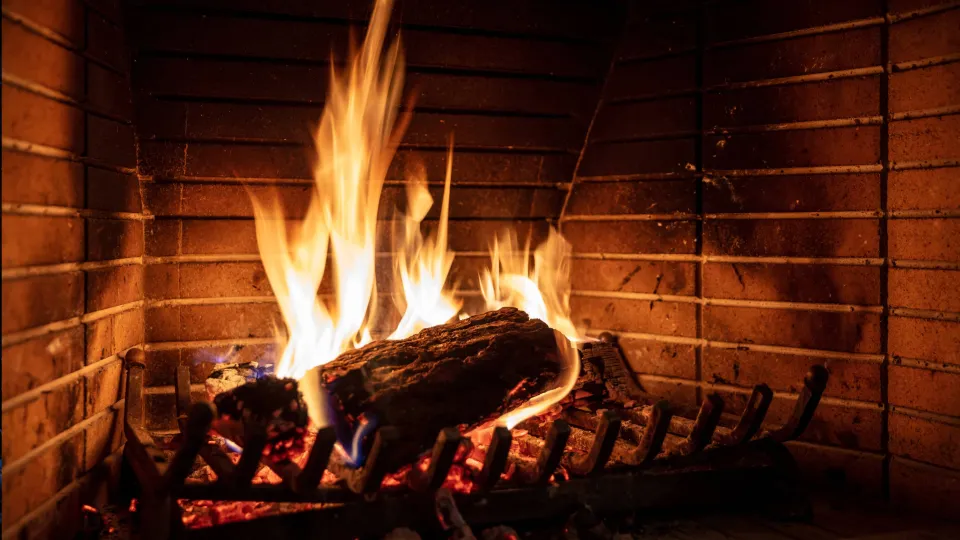 The Sound of a Winter Fireplace 🔥 Jazz Music for a Cozy Atmosphere & Peaceful Sleep