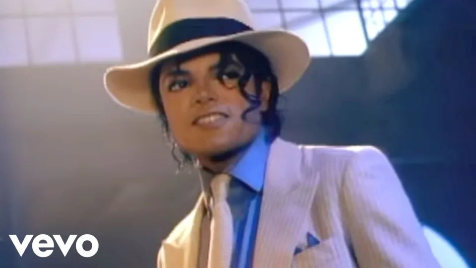 Michael Jackson - Smooth Criminal (Official Video)