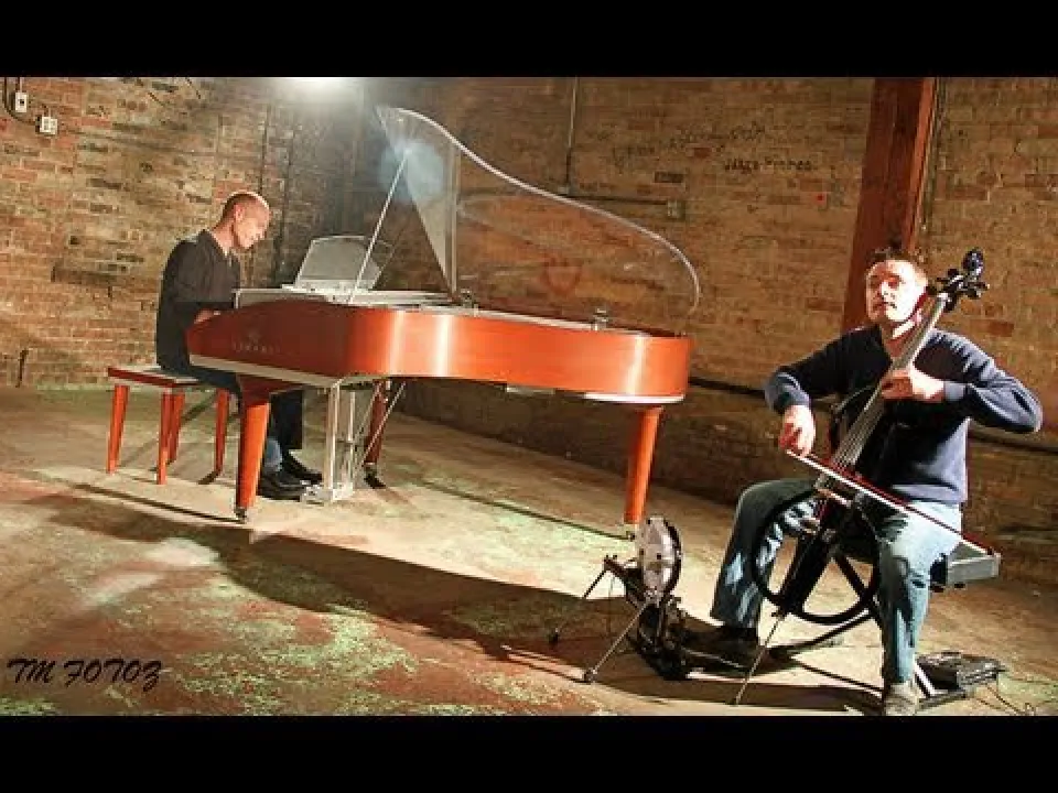 Michael Meets Mozart - 1 Piano, 2 Guys, 100 Cello Tracks - The Piano Guys